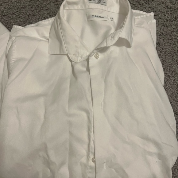 Men’s collared button down - Picture 3 of 3